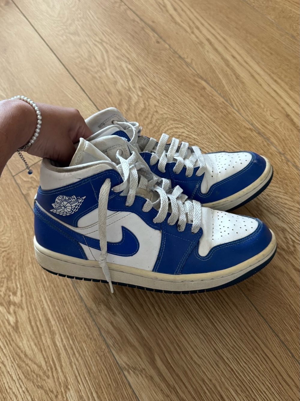Nike Air Jordan 1 Mid Men’s Sneakers - White & Blue